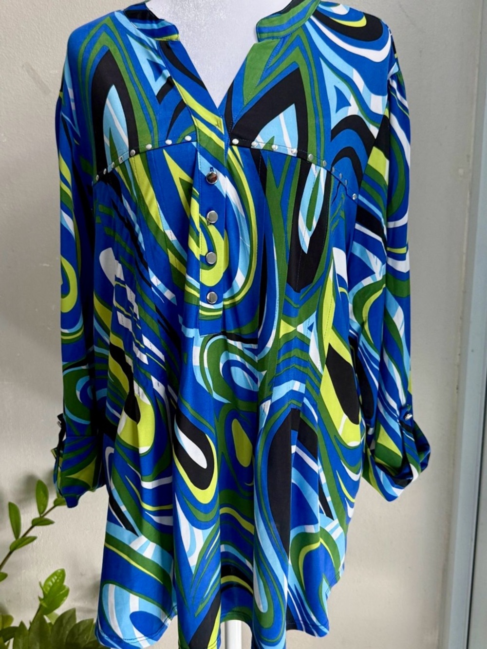 Cocomo Blue & Green Swirl Print Button-Front Tunic